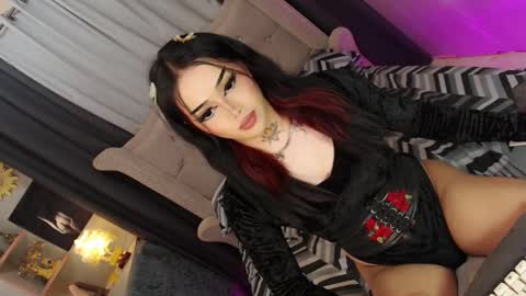 Snapshot of yourasiancockisontop chatting on 03-02-25, 10:27 kim online show from 03-02-25, 10:27