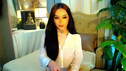 Snapshot of yourasiancockisontop chatting on 10-23-25, 12:26 kim online show from 10-23-25, 12:26