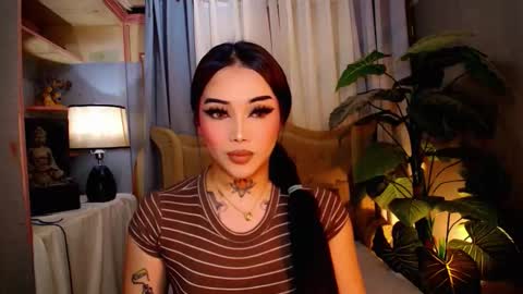 kim online show from 11-21-25, 12:04