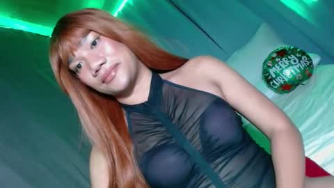 Snapshot of yourasiandream22 chatting on 12-13-24, 09:41 Divine online show from 12-13-24, 09:41