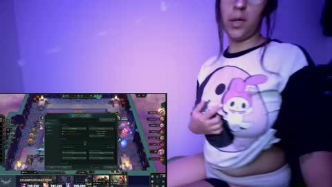 Snapshot of yourbadgoddess chatting on 02-08-26, 01:53 Val Honey online show from 02-08-26, 01:53