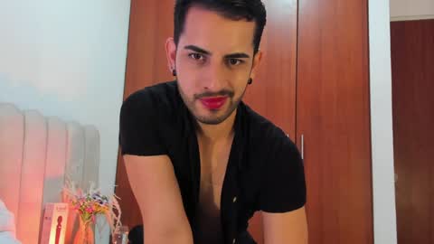 Snapshot of yourboynextdoor1 chatting on 12-24-24, 11:44 YOURBOYNEXTDOOR online show from 12-24-24, 11:44