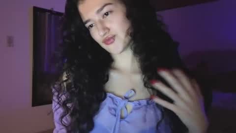 yourdreamgirl2025 online show from 04-07-26, 12:11