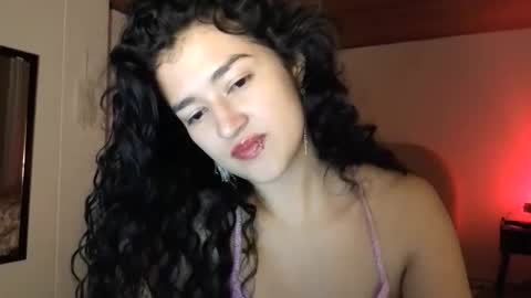 yourdreamgirl2025 online show from 06-03-26, 12:46