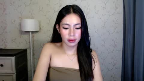 Snapshot of yourdreamgirlgwen chatting on 07-10-26, 06:32 GWENI online show from 07-10-26, 06:32