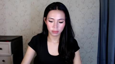 Snapshot of yourdreamgirlgwen chatting on 07-22-26, 06:11 GWENI online show from 07-22-26, 06:11