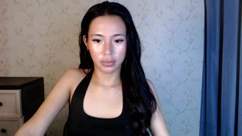 Snapshot of yourdreamgirlgwen chatting on 07-25-26, 06:27 GWENI online show from 07-25-26, 06:27