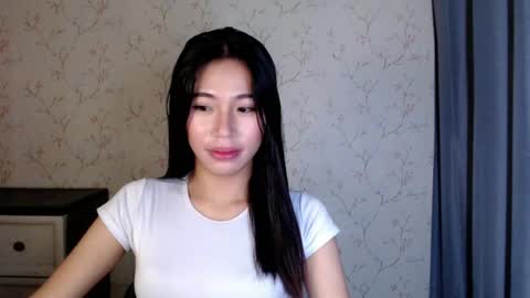 Snapshot of yourdreamgirlgwen chatting on 07-29-26, 08:07 GWENI online show from 07-29-26, 08:07