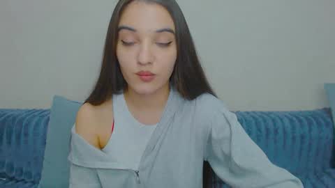 Snapshot of yourdreammary chatting on 10-16-25, 08:10 Adele online show from 10-16-25, 08:10