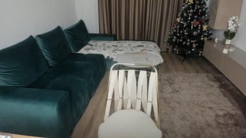 Evelline online show from 12-08-24, 04:50