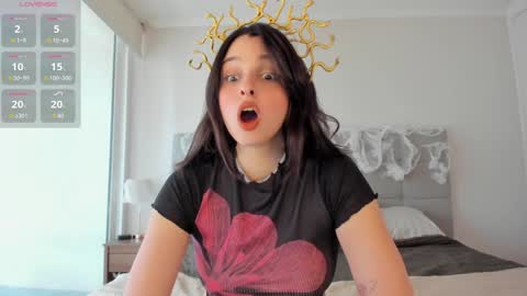 Helena online show from 10-31-25, 02:40