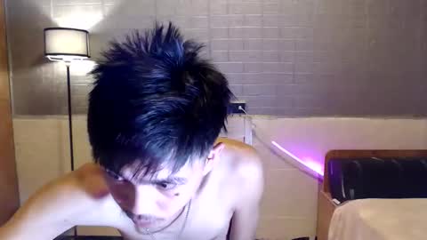 Snapshot of yourguy_josh23 chatting on 03-29-26, 04:45 Josh online show from 03-29-26, 04:45