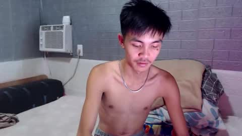 Snapshot of yourguy_josh23 chatting on 04-04-26, 04:00 Josh online show from 04-04-26, 04:00