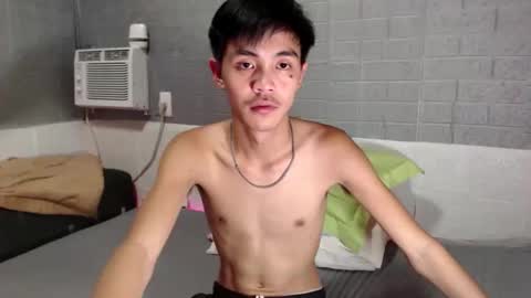 Snapshot of yourguy_josh23 chatting on 04-19-26, 07:07 Josh online show from 04-19-26, 07:07