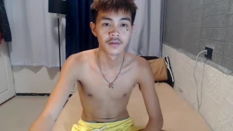 Snapshot of yourguy_josh23 chatting on 08-04-26, 04:53 Josh online show from 08-04-26, 04:53