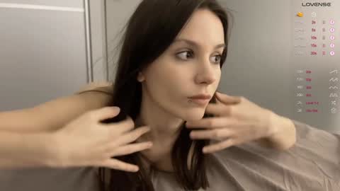 Aida online show from 12-14-24, 02:21