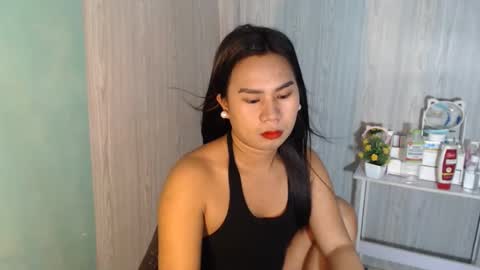 Mauie  online show from 12-17-25, 11:00