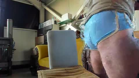 Jacky online show from 04-17-26, 04:15