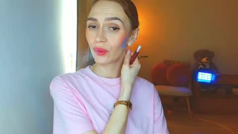 Snapshot of yourladysunshine chatting on 04-21-26, 06:41 Ksyusha online show from 04-21-26, 06:41