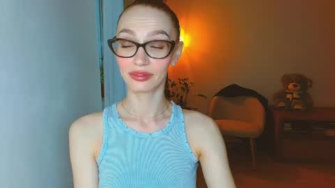 Snapshot of yourladysunshine chatting on 05-08-26, 07:36 Ksyusha online show from 05-08-26, 07:36