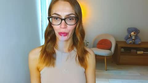 Snapshot of yourladysunshine chatting on 05-20-26, 07:58 Ksyusha online show from 05-20-26, 07:58