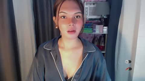 KYLIE MORE online show from 03-10-26, 03:33