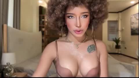 Pearl online show from 10-25-25, 05:15