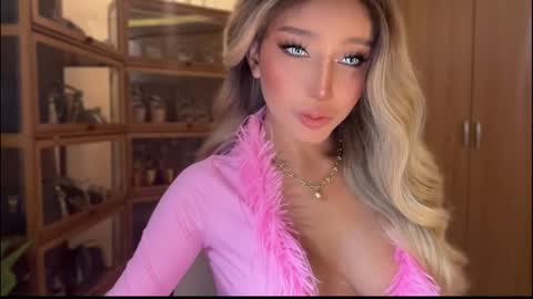 Pearl online show from 02-13-26, 04:19