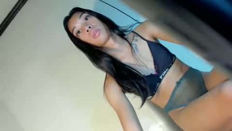 yourlycaezzamae69 online show from 06-01-26, 06:09