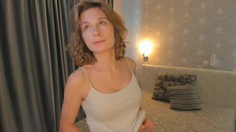 Snapshot of yourmuseee chatting on 02-06-26, 09:01 Sonya online show from 02-06-26, 09:01