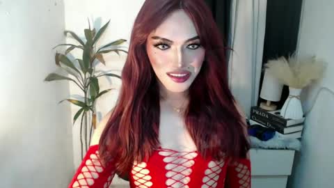 TIFFANY SUCKING QUEEN online show from 06-12-26, 09:25