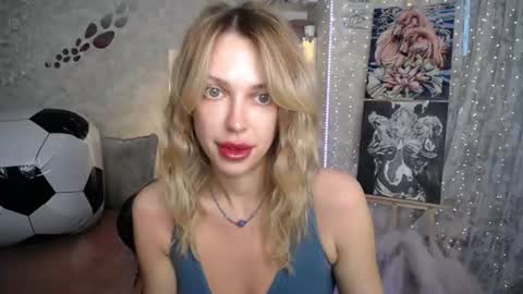 Nicky online show from 06-17-26, 04:30