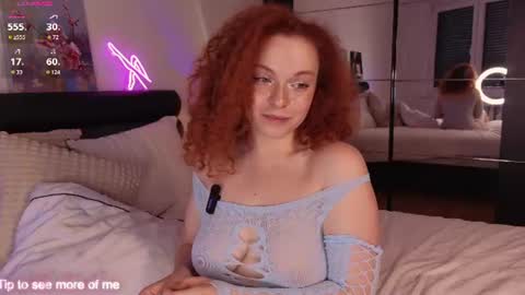 Snapshot of yourpie_ash chatting on 06-18-26, 05:28 Ashley online show from 06-18-26, 05:28