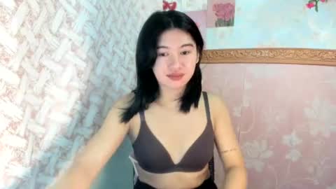 Snapshot of yourprettytrish chatting on 06-25-26, 05:28 Trish online show from 06-25-26, 05:28