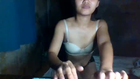 yourqueen1101 online show from 04-10-26, 02:44