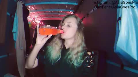 Snapshot of yoursecretgirlfriend963 chatting on 12-25-24, 02:35 AsiaGoesPro - On All Socials online show from 12-25-24, 02:35