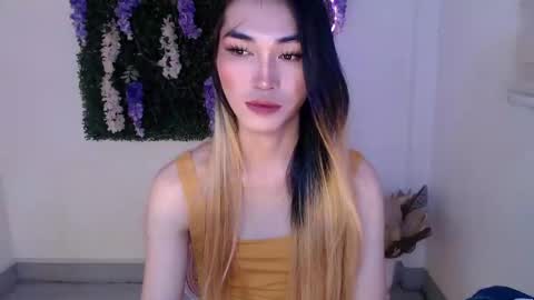 Snapshot of yoursexservice chatting on 02-15-25, 01:10    online show from 02-15-25, 01:10