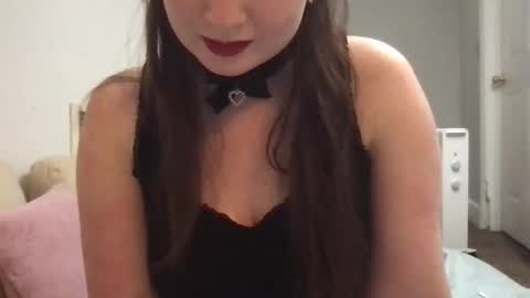 YoursTrulyBella online show from 01-13-26, 03:56