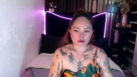 Snapshot of yoursweet_amara chatting on 05-25-26, 04:02 AMARA online show from 05-25-26, 04:02