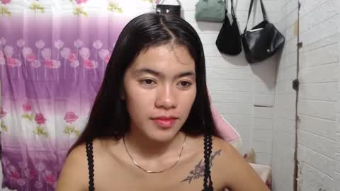 Snapshot of yoursweet_asian20 chatting on 03-06-25, 06:19 Maddie online show from 03-06-25, 06:19