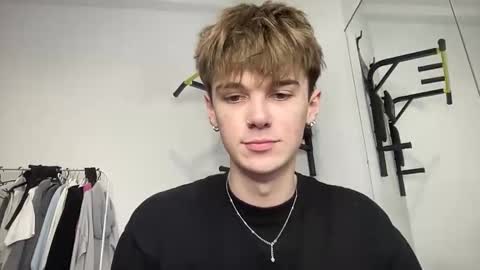 yoursweetyguy online show from 01-16-26, 04:11