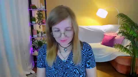 Alice online show from 10-12-25, 04:22