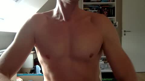 Snapshot of youvegotthis chatting on 04-10-26, 01:16 youvegotthis online show from 04-10-26, 01:16