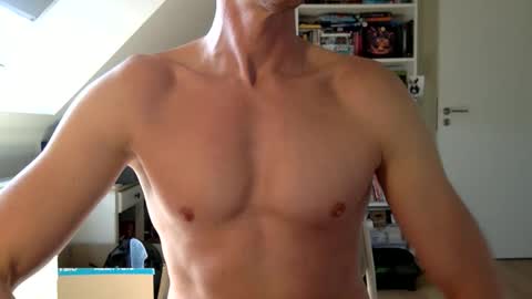 Snapshot of youvegotthis chatting on 04-28-26, 01:27 youvegotthis online show from 04-28-26, 01:27