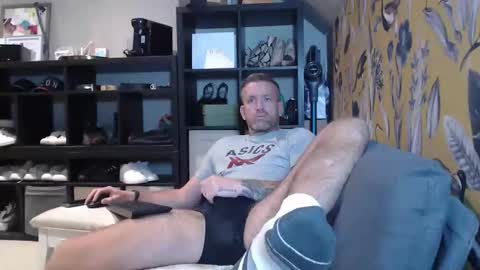 Snapshot of youwantus69 chatting on 11-03-25, 08:43 You want us 69 online show from 11-03-25, 08:43