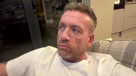 Snapshot of youwantus69 chatting on 11-15-25, 06:11 You want us 69 online show from 11-15-25, 06:11