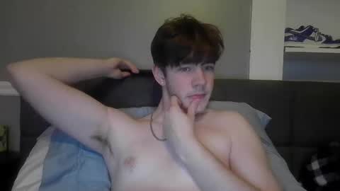 Snapshot of yp05 chatting on 04-30-26, 10:32 YoungPhysique05 online show from 04-30-26, 10:32