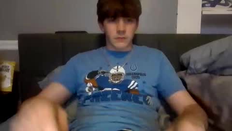 Snapshot of yp05 chatting on 06-07-26, 03:32 YoungPhysique05 online show from 06-07-26, 03:32