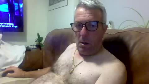 Snapshot of yragbew chatting on 07-18-26, 02:49 Daddiesgirl online show from 07-18-26, 02:49