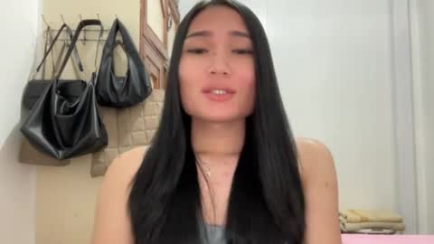 yrdrmgrl_jennie26 online show from 02-09-26, 06:23